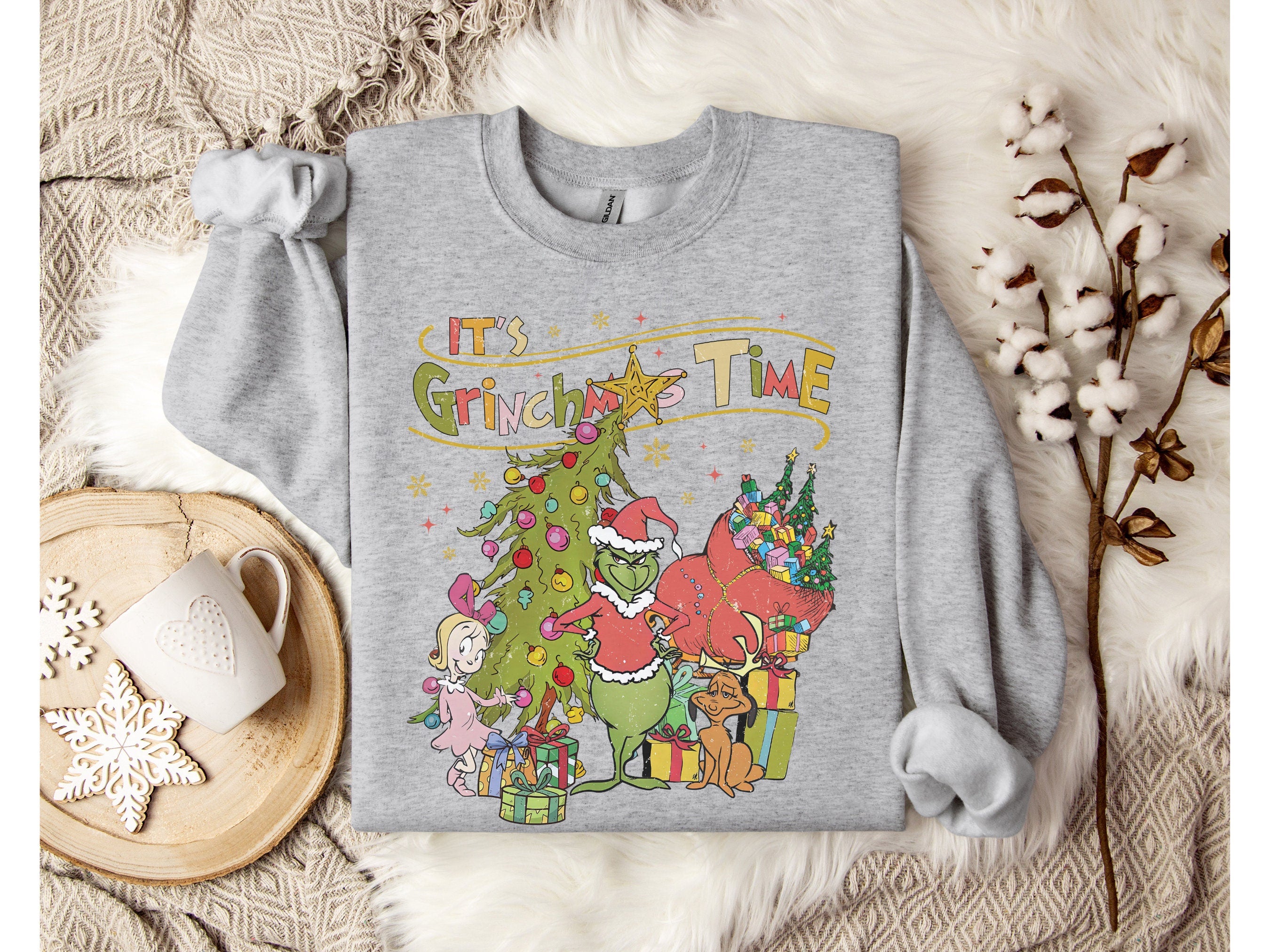 Snoopy Merry Christmas Sweatshirt, Snoopy Christmas Shirt, Funny Snoopy Shirt, Snoopy Shirt, Christmas gift, Snoopy Gift, Merry Christmas