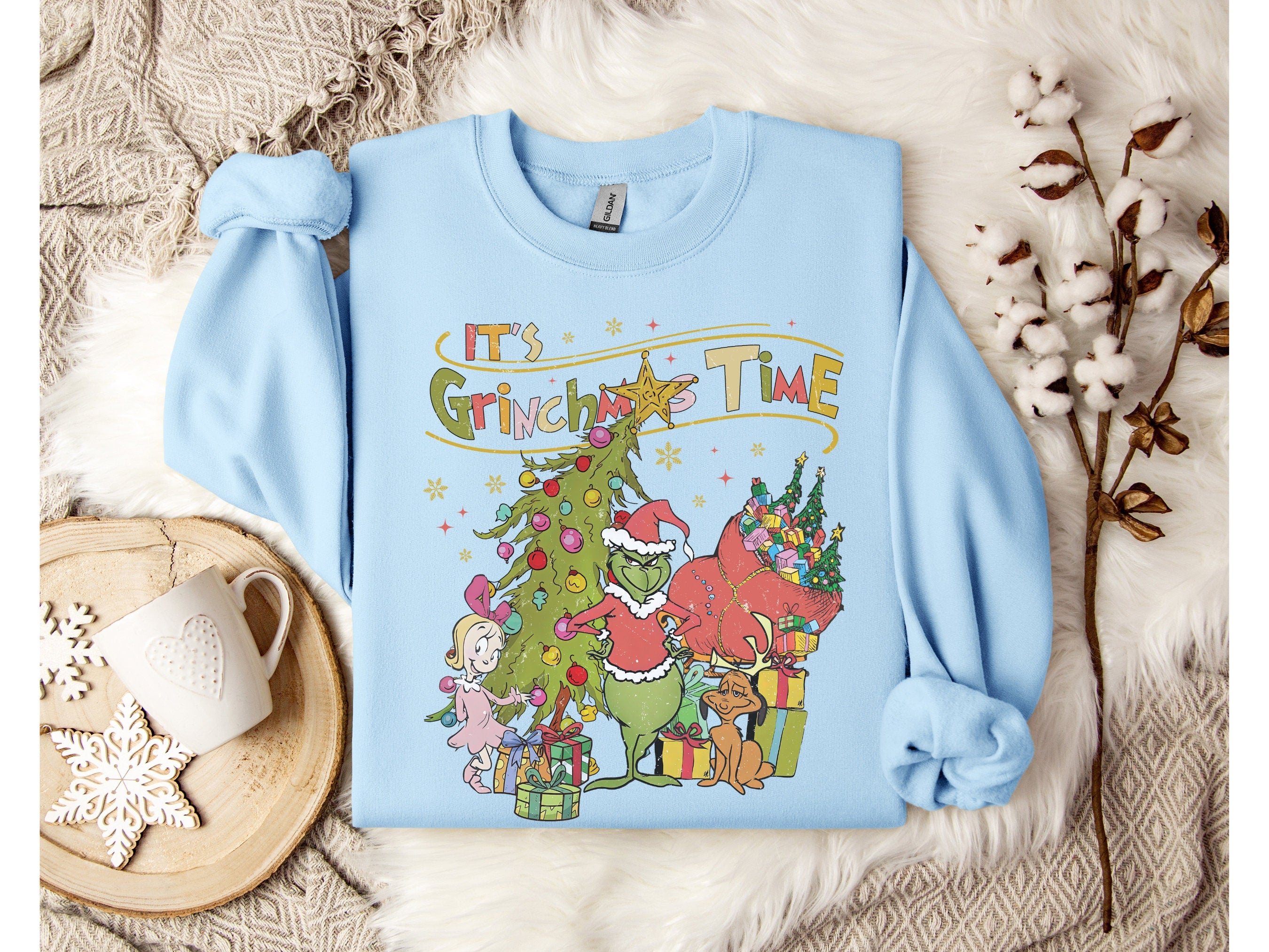 Snoopy Merry Christmas Sweatshirt, Snoopy Christmas Shirt, Funny Snoopy Shirt, Snoopy Shirt, Christmas gift, Snoopy Gift, Merry Christmas