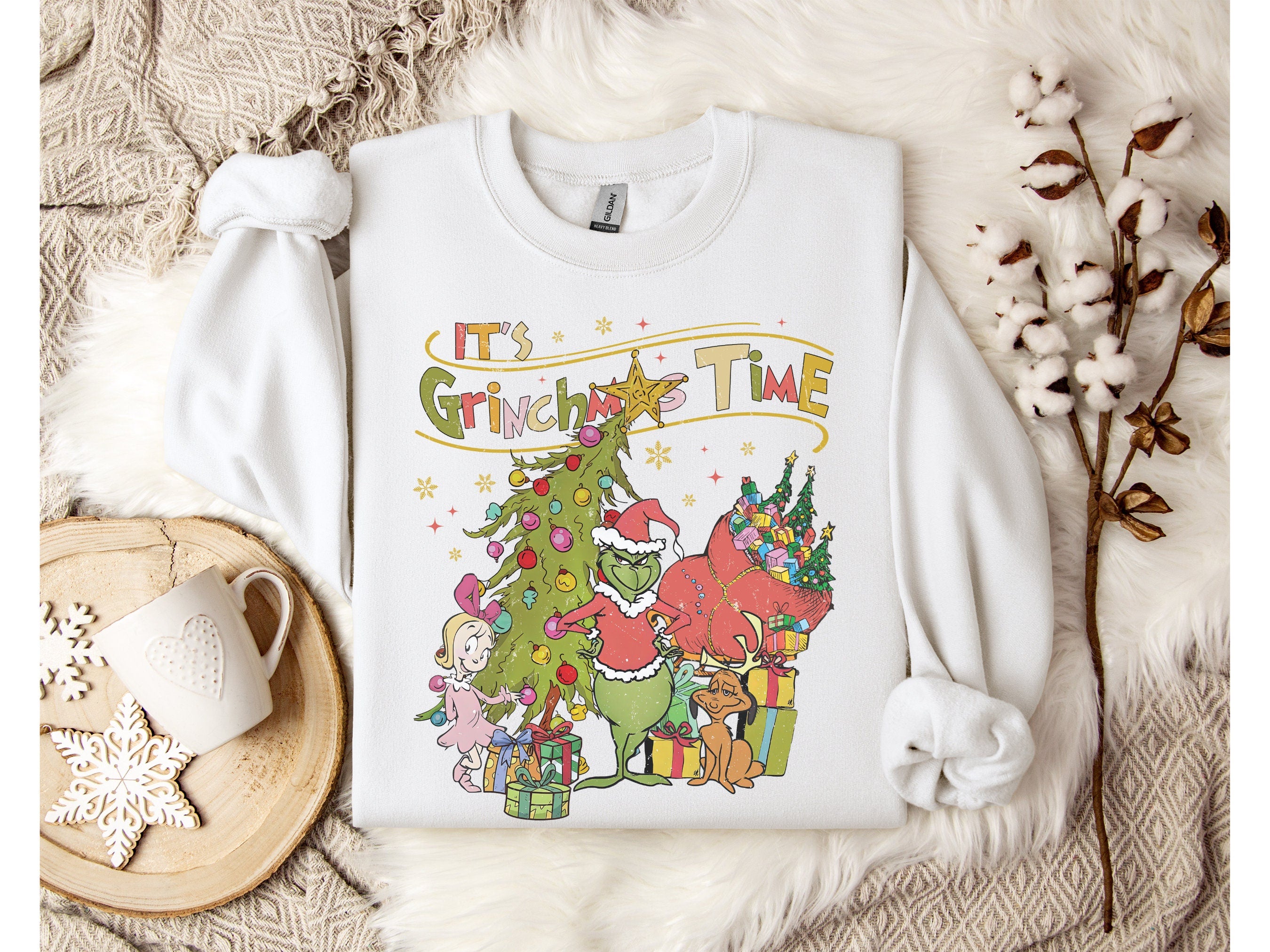 Snoopy Merry Christmas Sweatshirt, Snoopy Christmas Shirt, Funny Snoopy Shirt, Snoopy Shirt, Christmas gift, Snoopy Gift, Merry Christmas