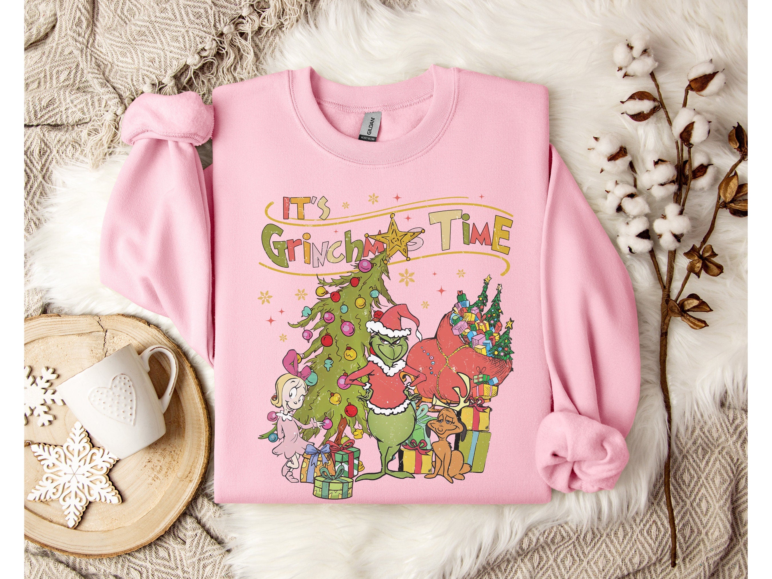 Snoopy Merry Christmas Sweatshirt, Snoopy Christmas Shirt, Funny Snoopy Shirt, Snoopy Shirt, Christmas gift, Snoopy Gift, Merry Christmas